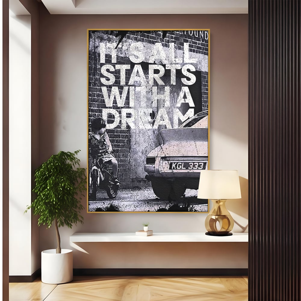 Tablou canvas cu tablou motivational alb-negru cu text si masina, in rama de aluminiu auriu
